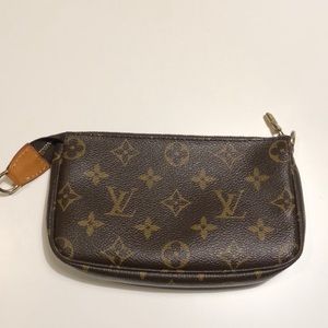 Authentic Mini Louis Vuitton Pouchette